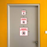 Square Plus Camiones No Permitidos Wall or Door Sign | Spanish | Health & Safety Warehouse Business Signage