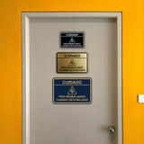 Signs ByLITA Classic Framed Cuidado: Piso Resbaladizo cuando esta mojado Door or Wall Sign Easy Installation | Health And Safety | Building And Hospitality