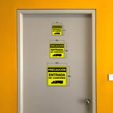 Square Plus Precaución Entrada De Camiones Wall or Door Sign | Spanish | Health & Safety Warehouse Business Signage