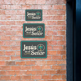 Classic Framed Plus Jesús es el Señor — Jesus Is Lord Door or Wall Sign | Spanish - Inspirational & Scripture Signs