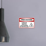 Classic Framed Plus Precaución Caída de Objetos Lleve Equipo de protección Door or Wall Sign | Business Warning Signage