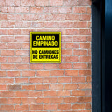 Square Plus Camino Empinado No Camiones De Entregas Wall or Door Sign | Spanish | Health & Safety Warehouse Business Signage