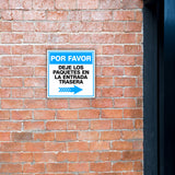 Square Plus Por Favor Dejar Los Paquetes En La Entrada Trasera Right Arrow Wall or Door Sign | Spanish | Health & Safety Warehouse Business Signage